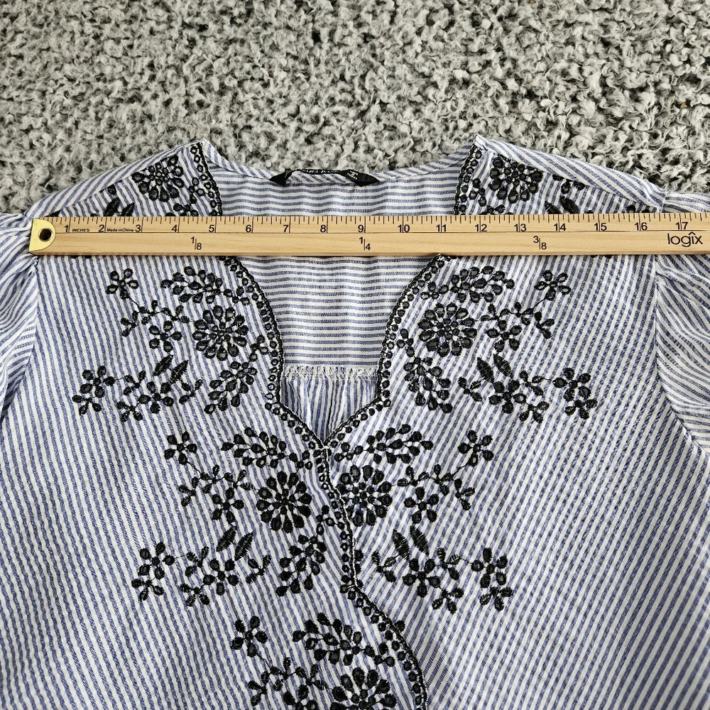 Zara Boho Blue Blouse Small Embroidered Short Puff Sleeves Seersucker Top